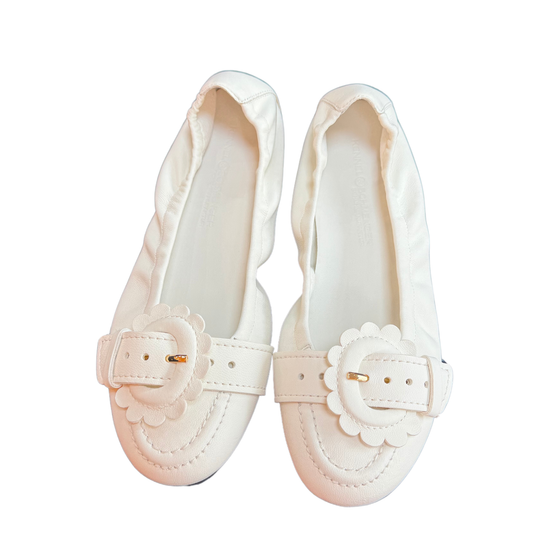 Cream Malu Kennel & Schmenger