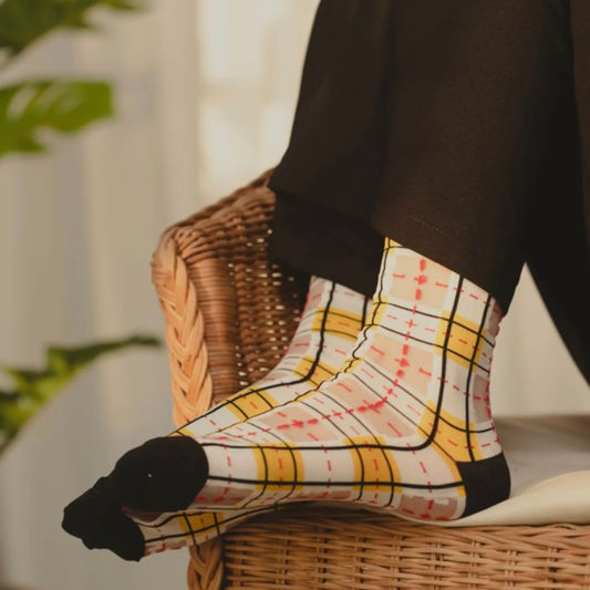 Tartan Sheer Yellow & Black Size 3.5/7.5 Paperself