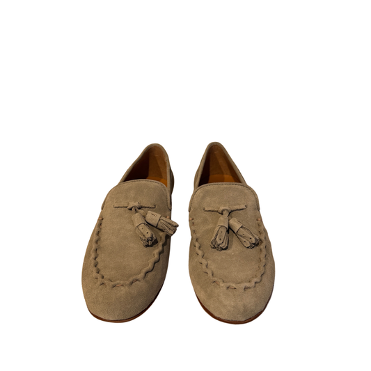 Pickle sage suede by Pedro Miralles