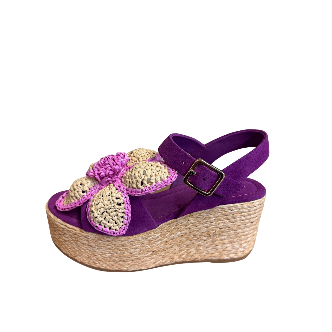 Cruz by Paloma Barcelo