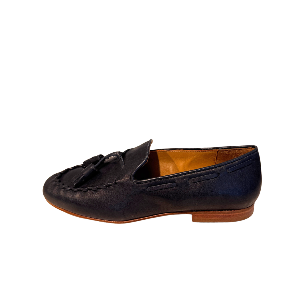 Pickle navy leather by Pedro Miralles