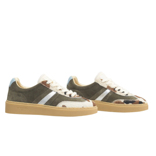Courts - Country Green Serafini