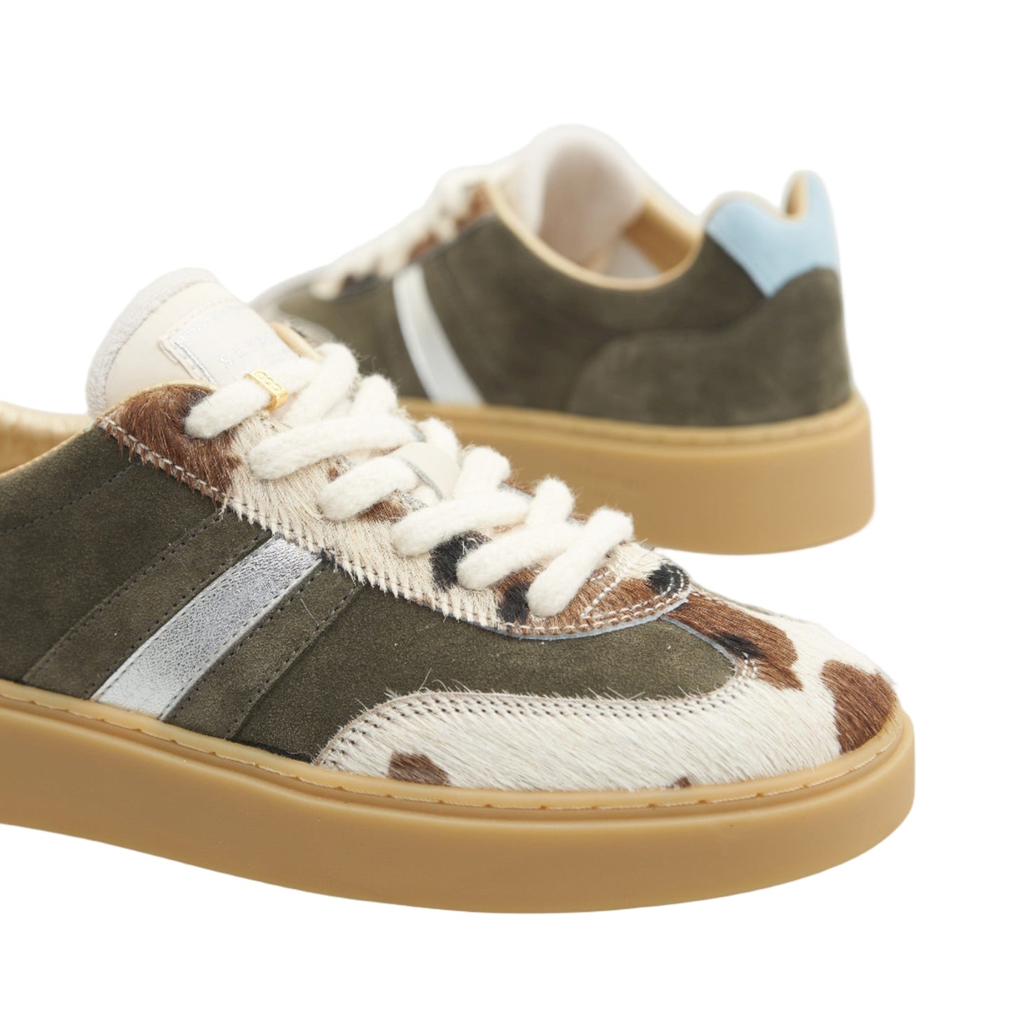 Courts - Country Green Serafini
